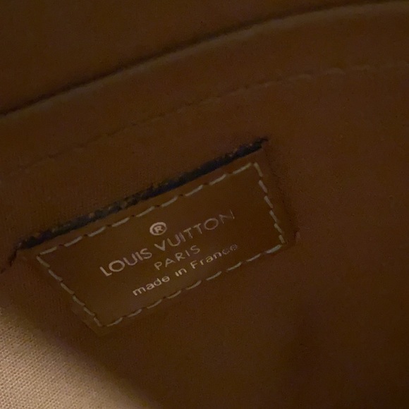 Louis Vuitton Passy Epi Leather - Picture 12 of 14